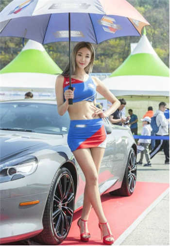 爱情公寓开局一张黑卡