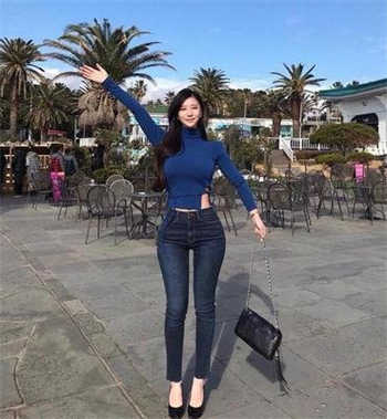 金克斯和机器人的本子