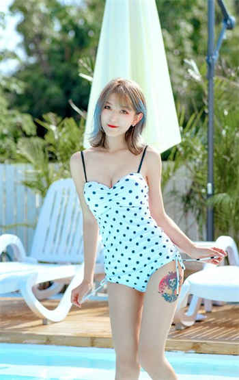 强迫服臣霍莽