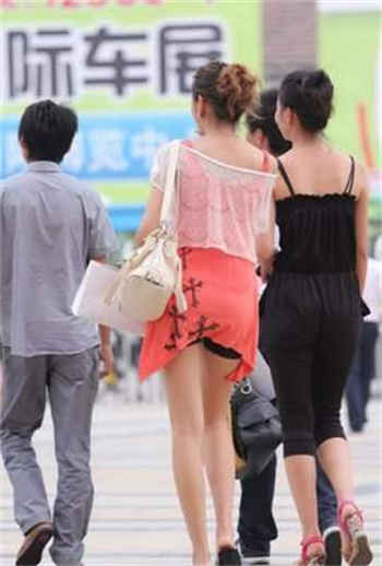 小白兔空降直播app