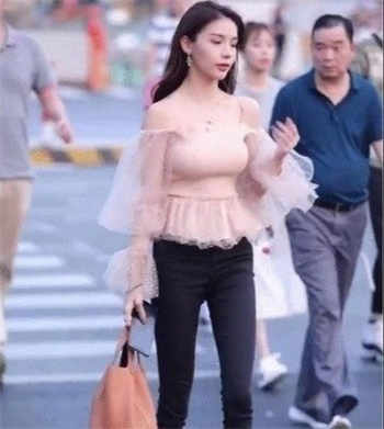 小悠菜花的微密圈图片