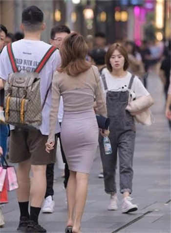 深夜的濡沫动漫无删减风车