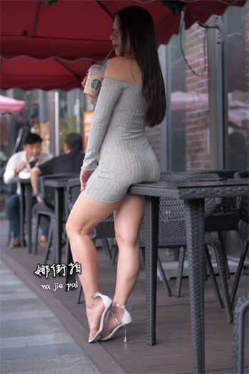 含萱草软件下载
