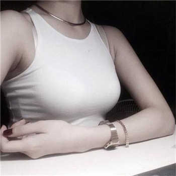 公园散步的超级气质女神