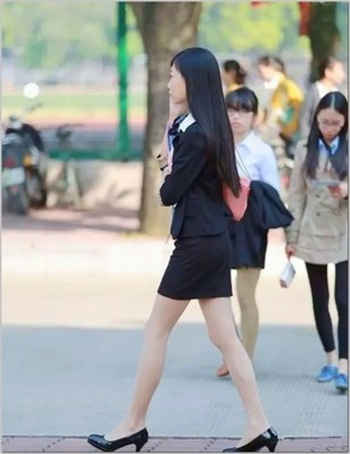 巨胸义母手机在线播放