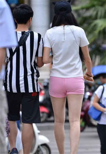 情侣开车表情动图