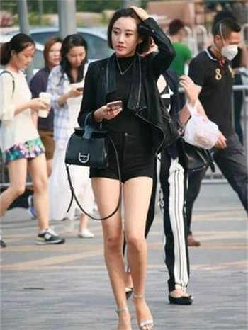 张玥留学生