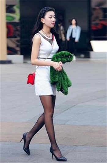 关于樱花的古风句子