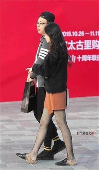 附近人没人打招呼了