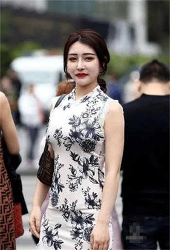 湖北鄂州一家三口