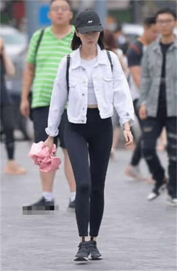 麻豆女艺人顾伊梦